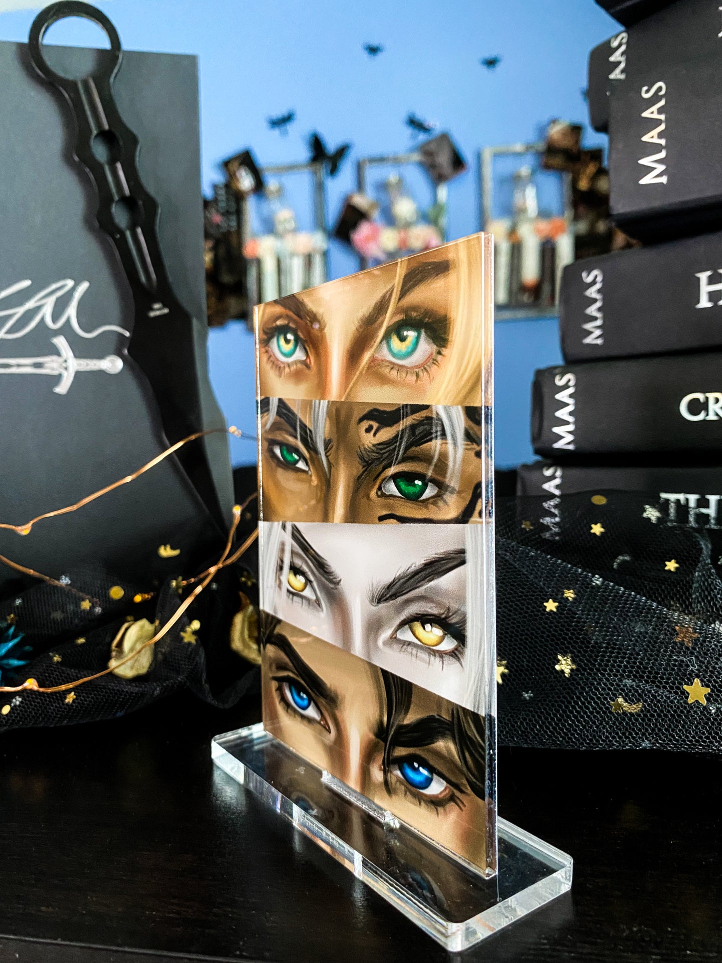 Eyes of TOG - Fan Art from @InkFaeArt - Freestanding Bookshelf / Desktop Acrylic Accessory - Officially licensed by Sarah J. Maas - FA18
